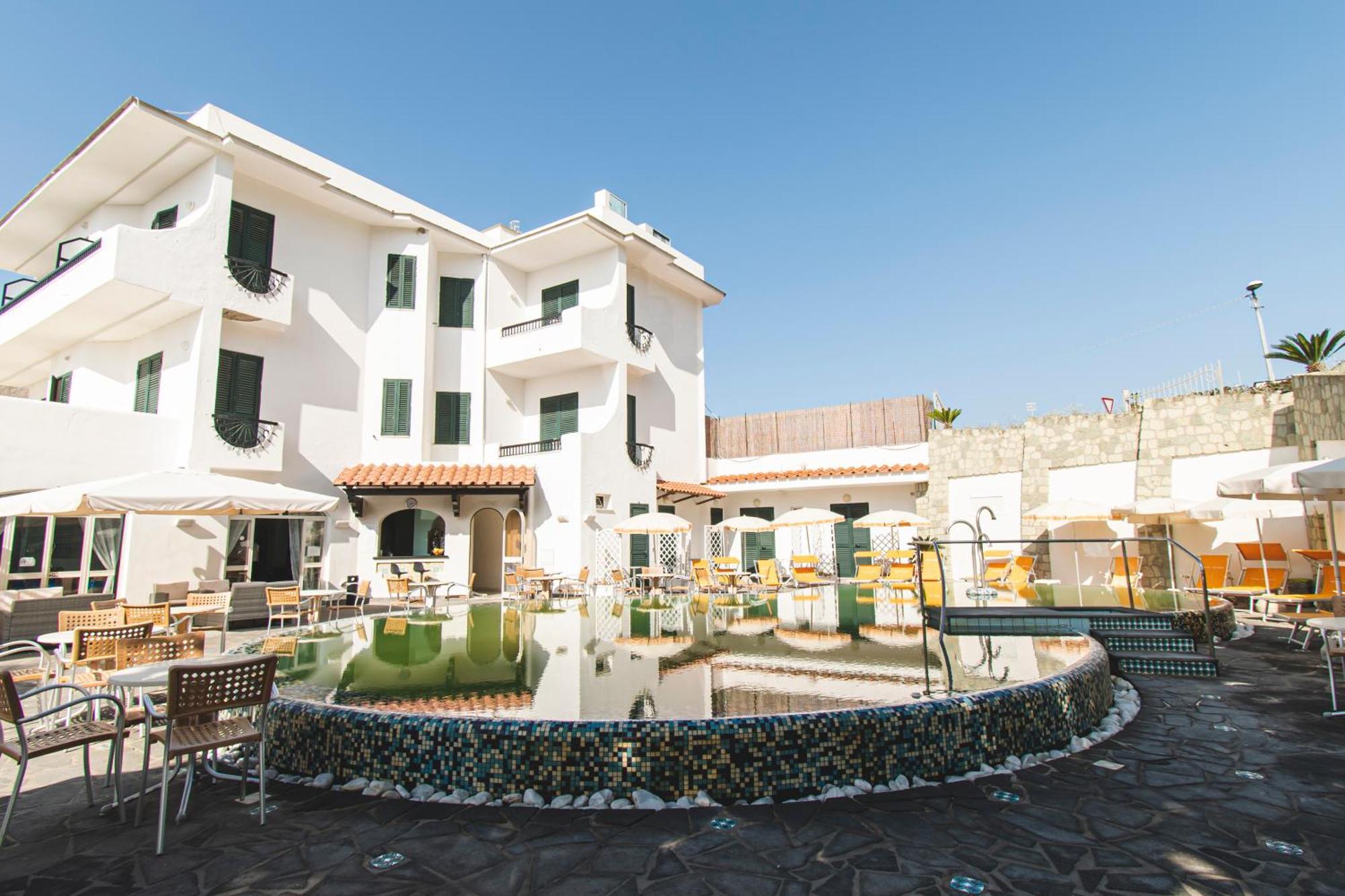 Victoria Park Resort Isquia Exterior foto
