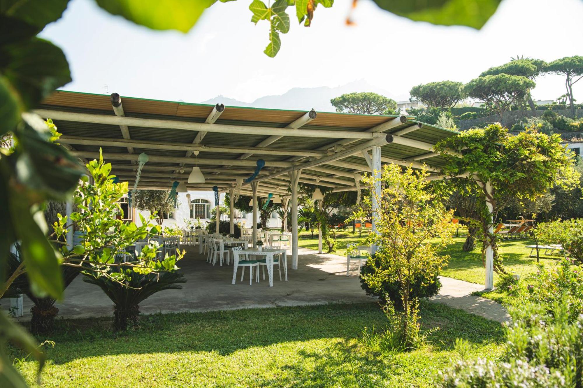 Victoria Park Resort Isquia Exterior foto
