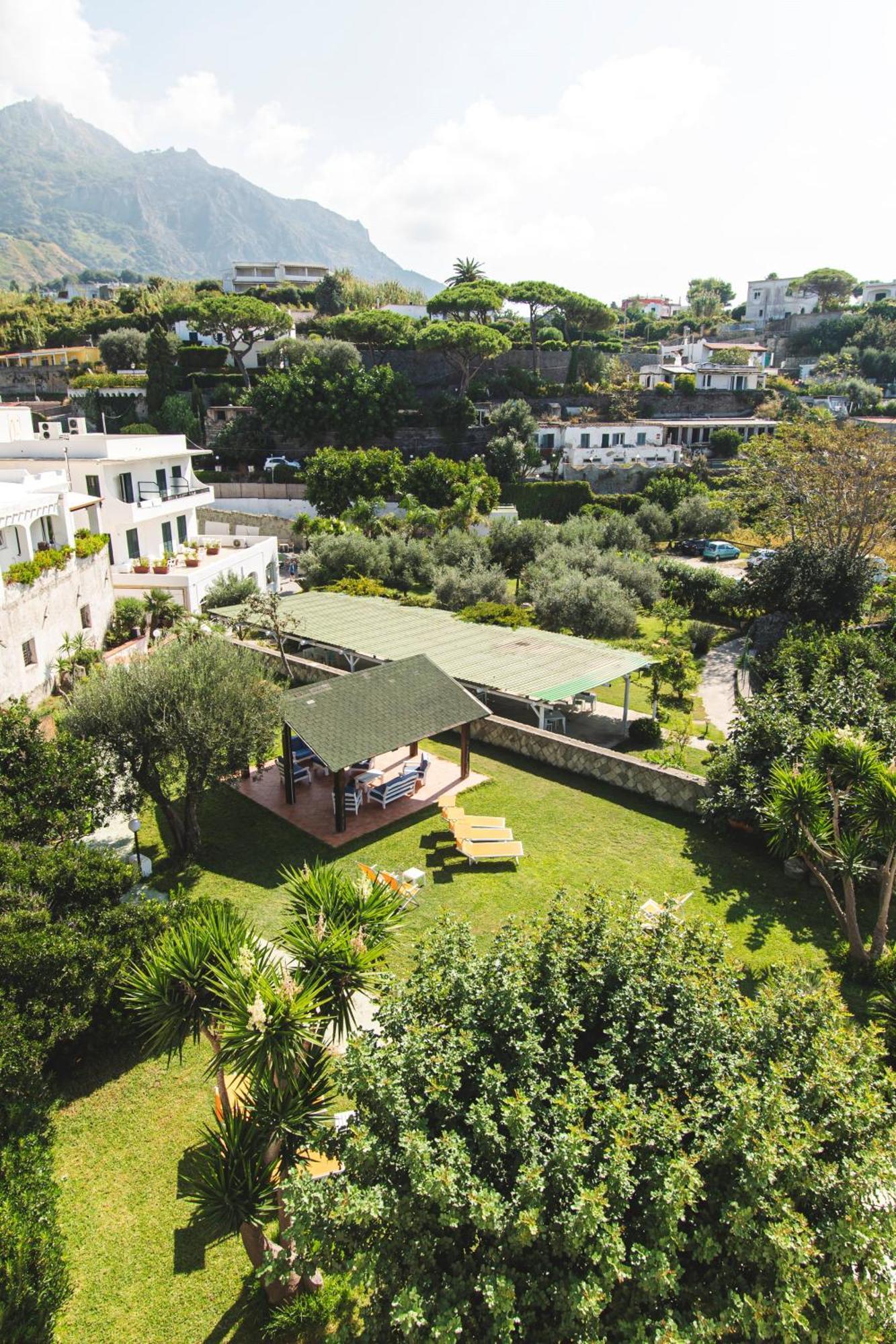 Victoria Park Resort Isquia Exterior foto